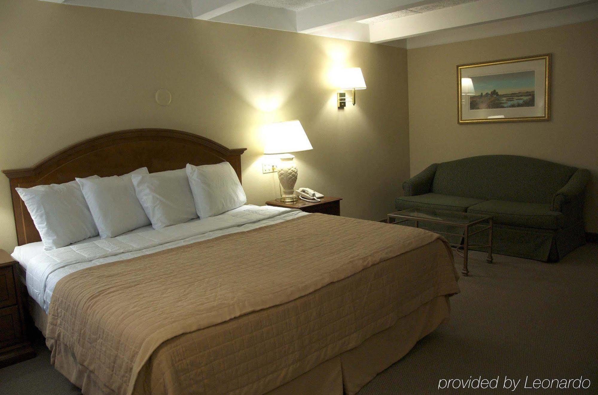 Americas Best Value Inn - Campus View Eau Claire Rum bild